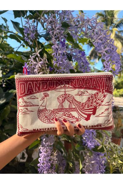 Dadumonaraya Pouch